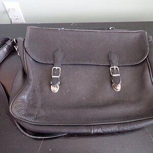 Vintage Roots Leather Messenger Bag-Black